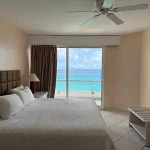 Sapphire Club Cupecoy (Sint Maarten)